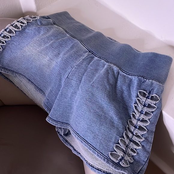 GUESS Denim Two Piece Matching Set - Picture 4 of 4